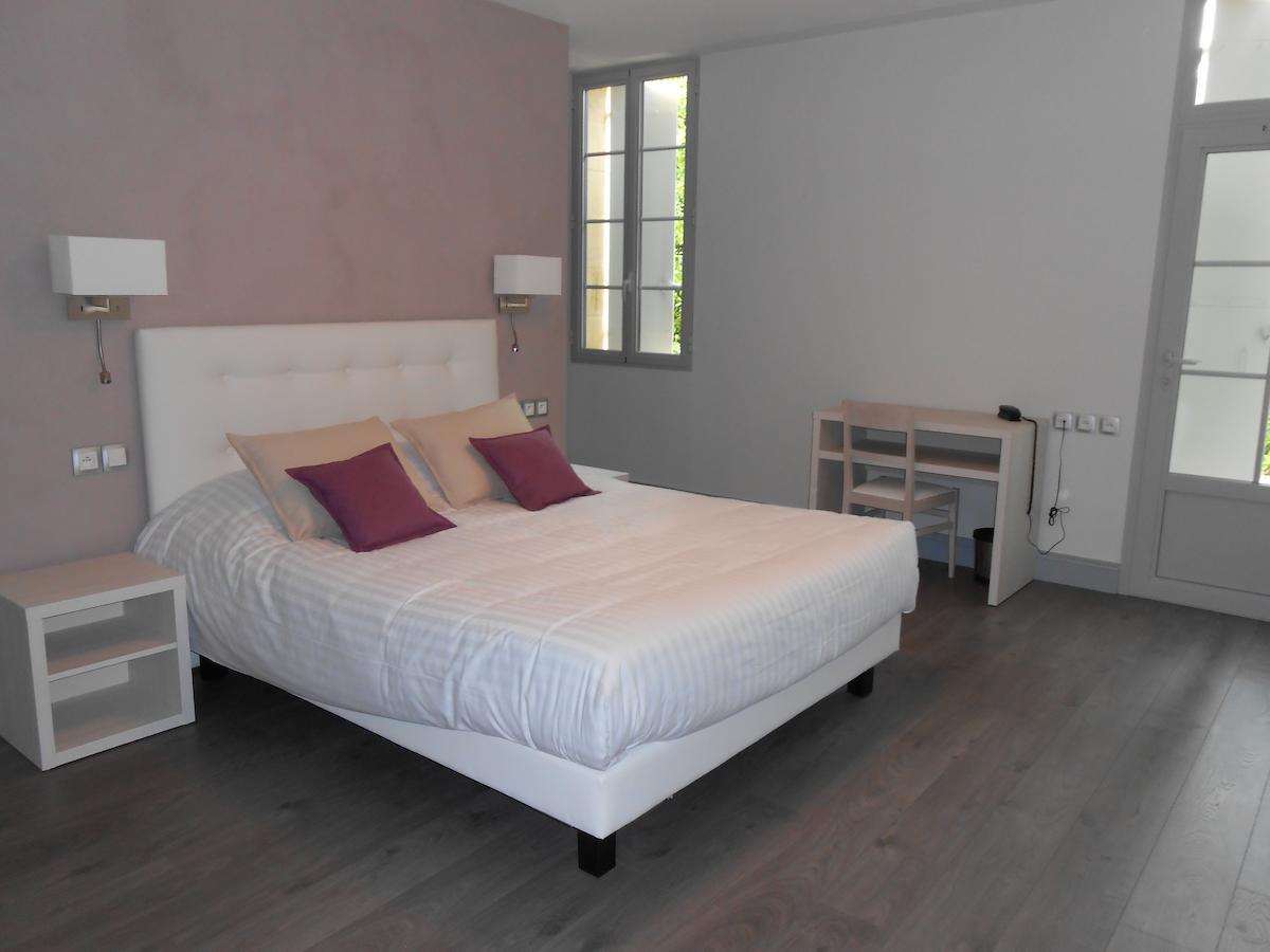 Logis- Hotel Spa Restaurant L'Epicurial Saint-Pey-de-Castets Ruang foto