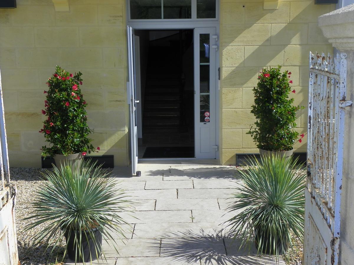 Logis- Hotel Spa Restaurant L'Epicurial Saint-Pey-de-Castets Bagian luar foto
