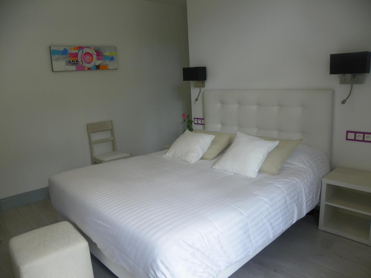 Logis- Hotel Spa Restaurant L'Epicurial Saint-Pey-de-Castets Bagian luar foto