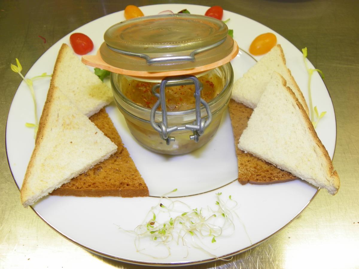 Logis- Hotel Spa Restaurant L'Epicurial Saint-Pey-de-Castets Bagian luar foto