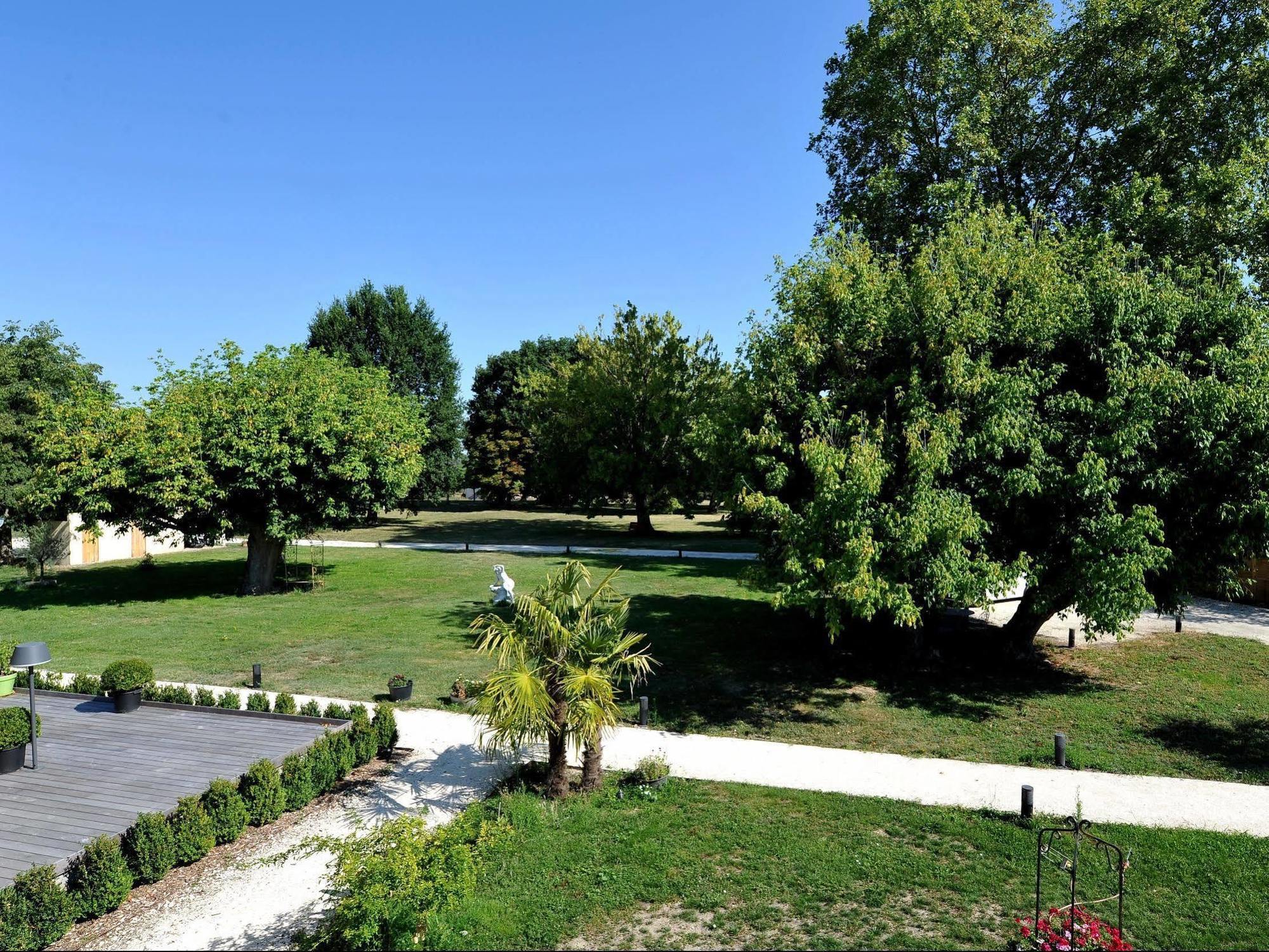 Logis- Hotel Spa Restaurant L'Epicurial Saint-Pey-de-Castets Bagian luar foto