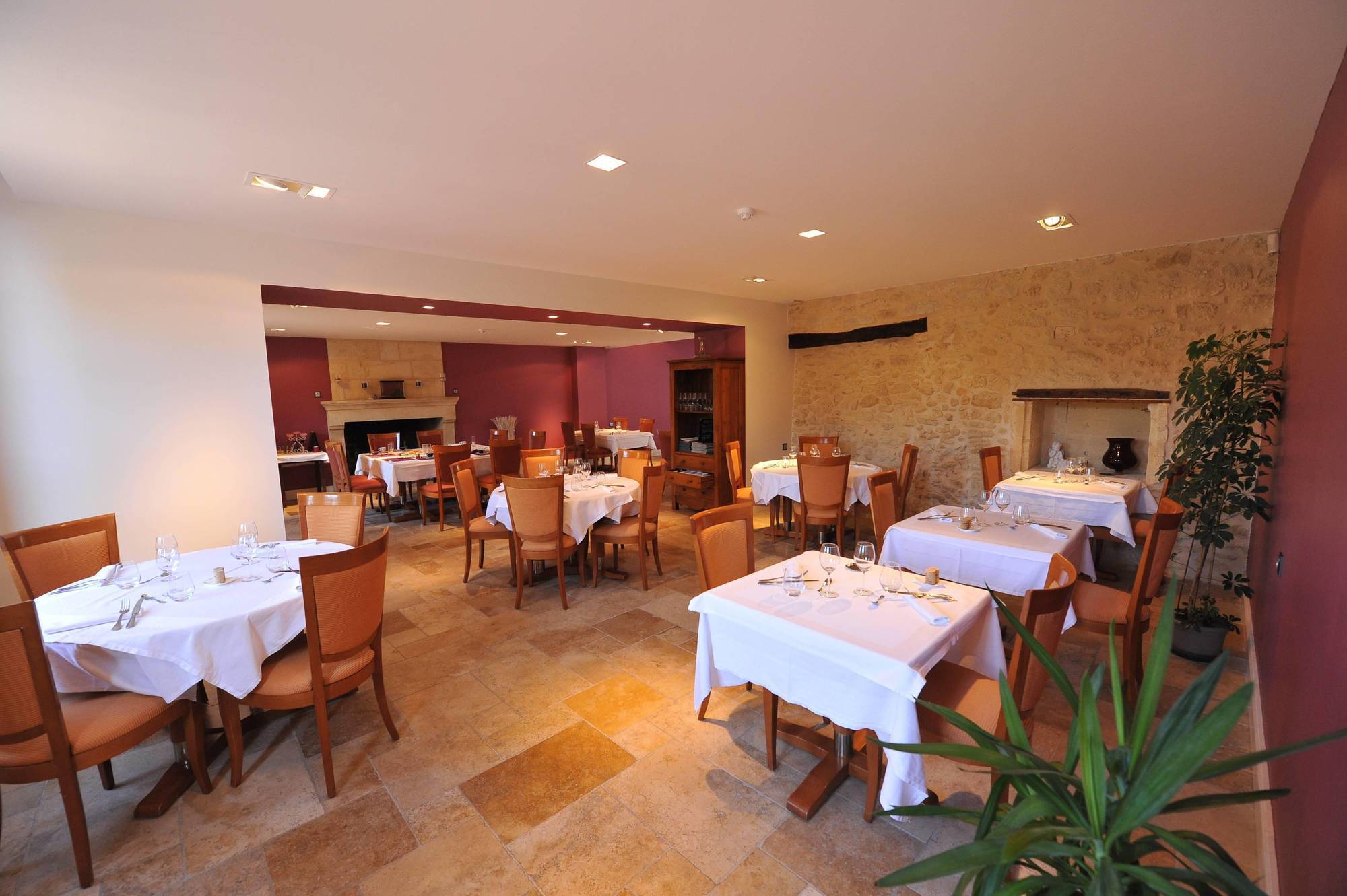 Logis- Hotel Spa Restaurant L'Epicurial Saint-Pey-de-Castets Bagian luar foto